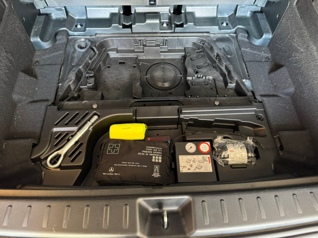 Mercedes-Benz Glb 200 business solution