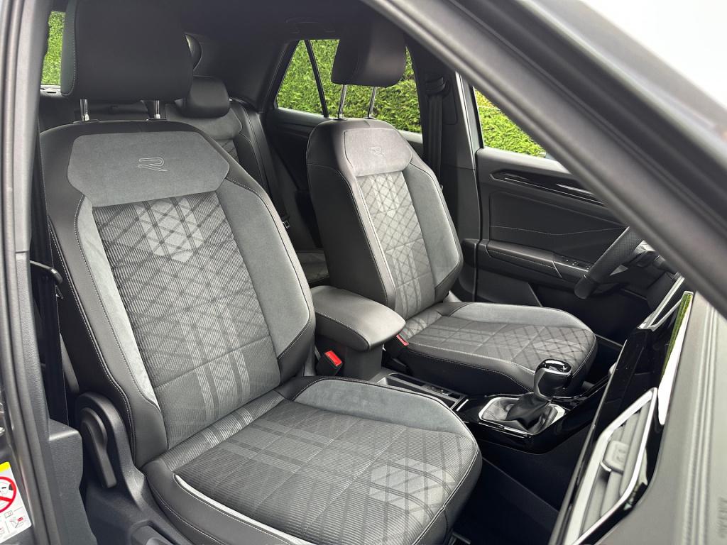 Volkswagen T-roc 1.5 tsi 150pk dsg r-line | camera | keyless | elek. achter