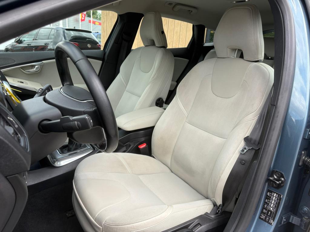 Volvo V40 1.6 t4 momentum