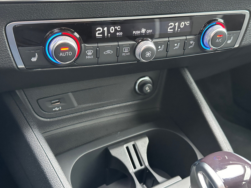 Audi Q2 35 tfsi 150pk s-tronic s-line | led | camera | carplay | elek. acht