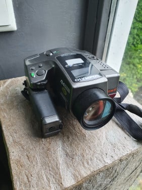 Goed werkende Olympus AZ-4 Zoom Vintage 35mm Film Camera...