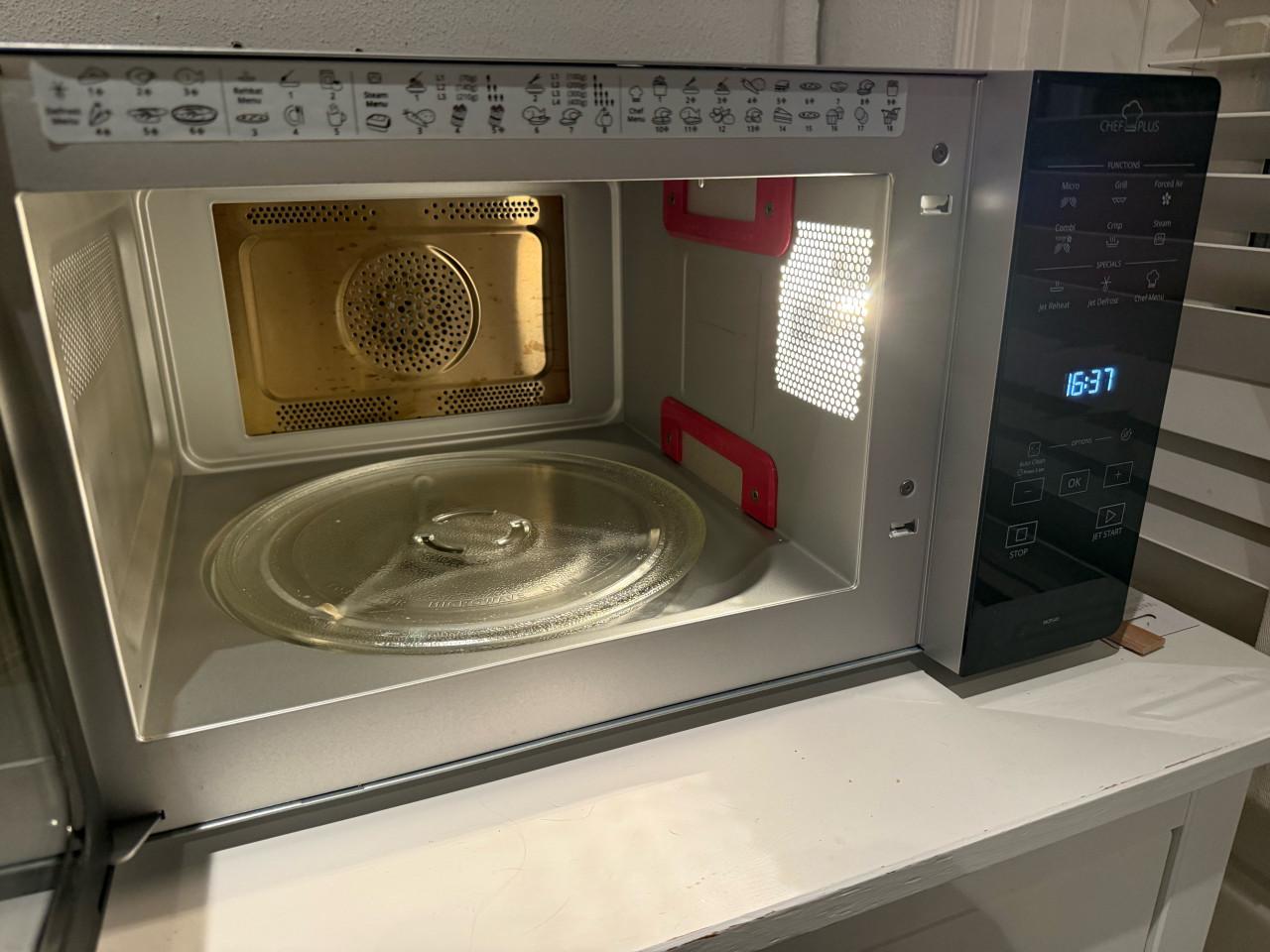 Combi (stoom)oven/magnetron NIEUWSTAAT