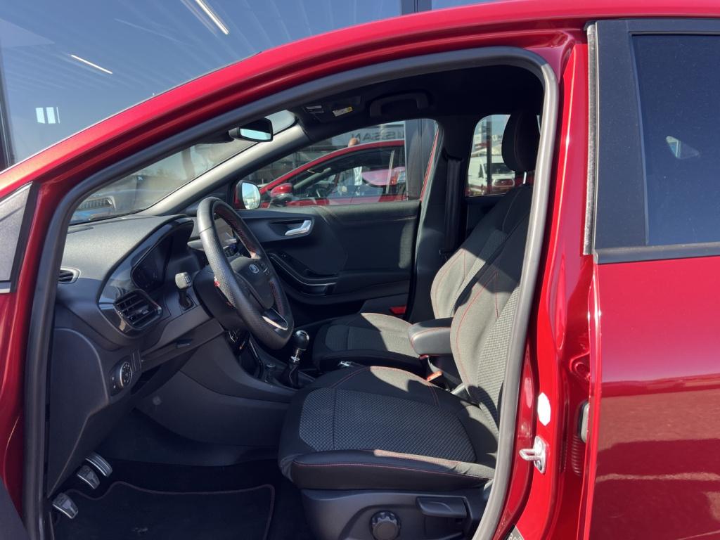 Ford Puma 1.0i ecoboost 125pk st-line , trekhaak , voorruitverwarming , sto