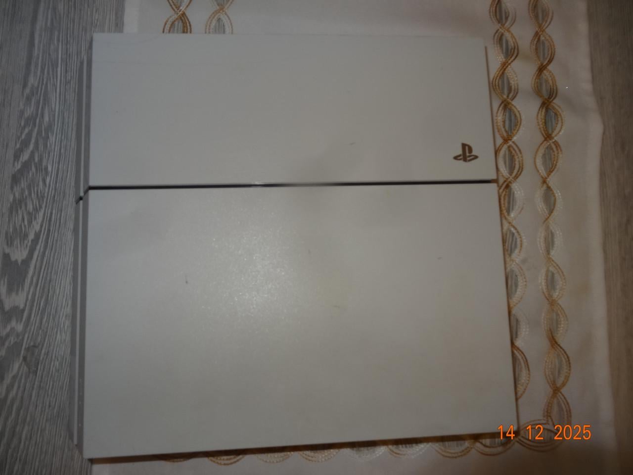 ZGAN standard compleet PS4 consule, geen defect