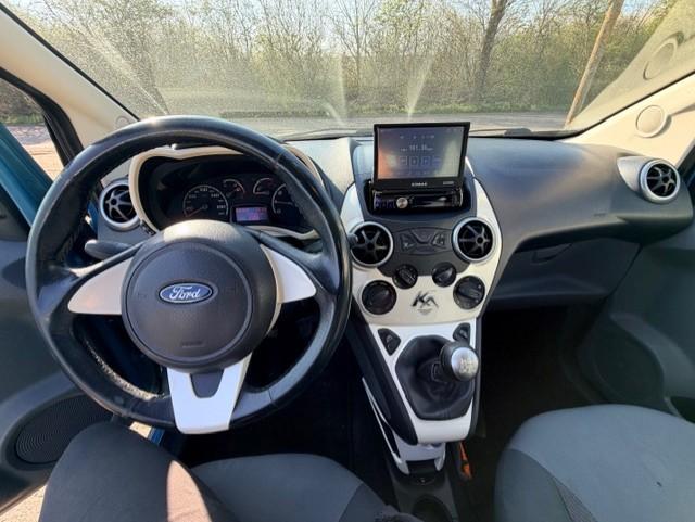 Ford KA 1.2 titanium x