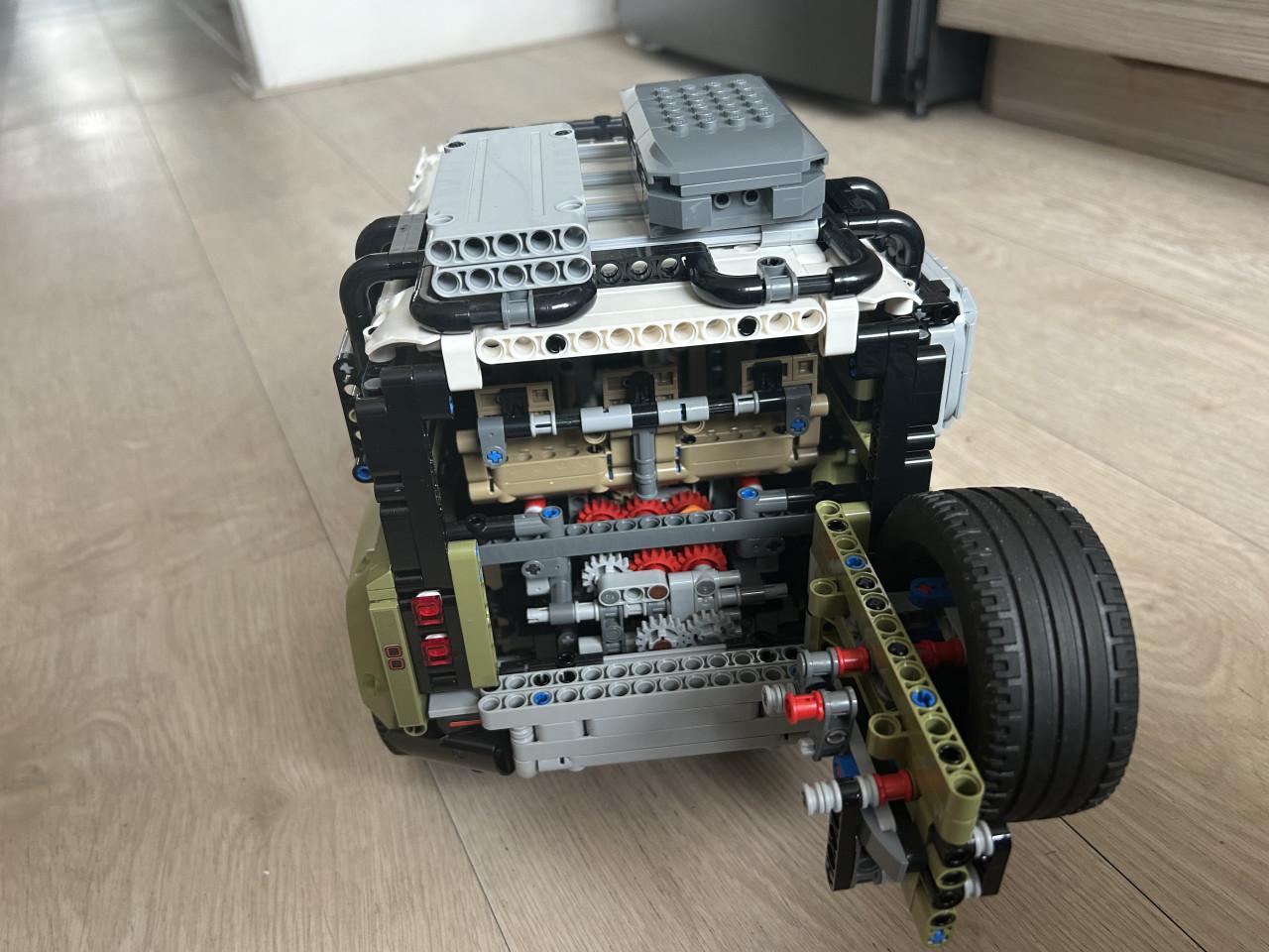 Lego Technic 42110 – Land Rover Defender