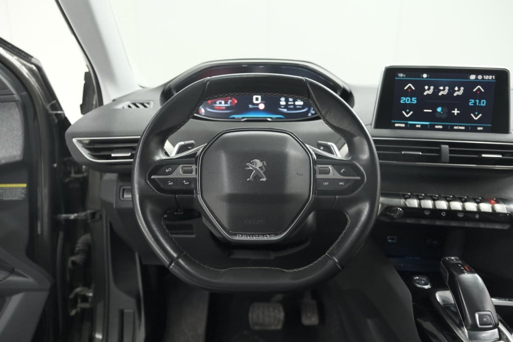 Peugeot 3008 puretech 130 eat6 allure | camera | navigatie | apple carplay 