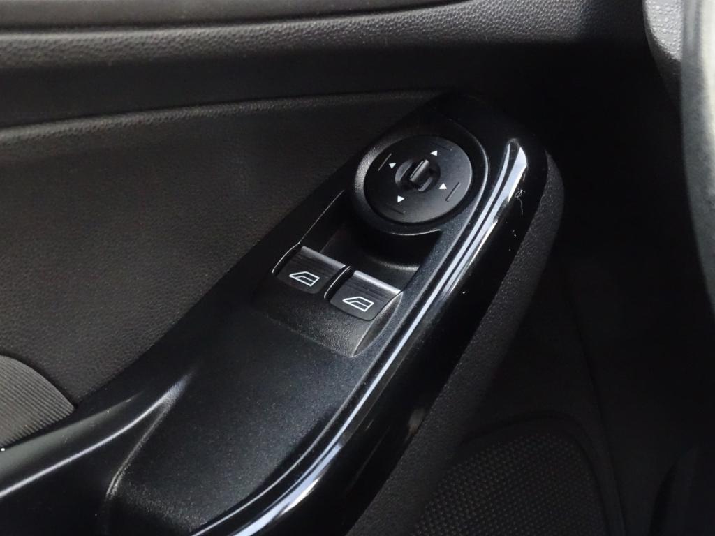 Ford Fiesta 1.0 ecoboost black edition 140pk | bluetooth | 17"
