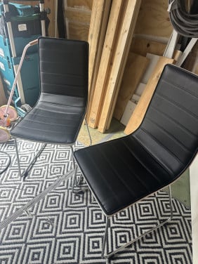 Eetkamerstoelen 2 stuks