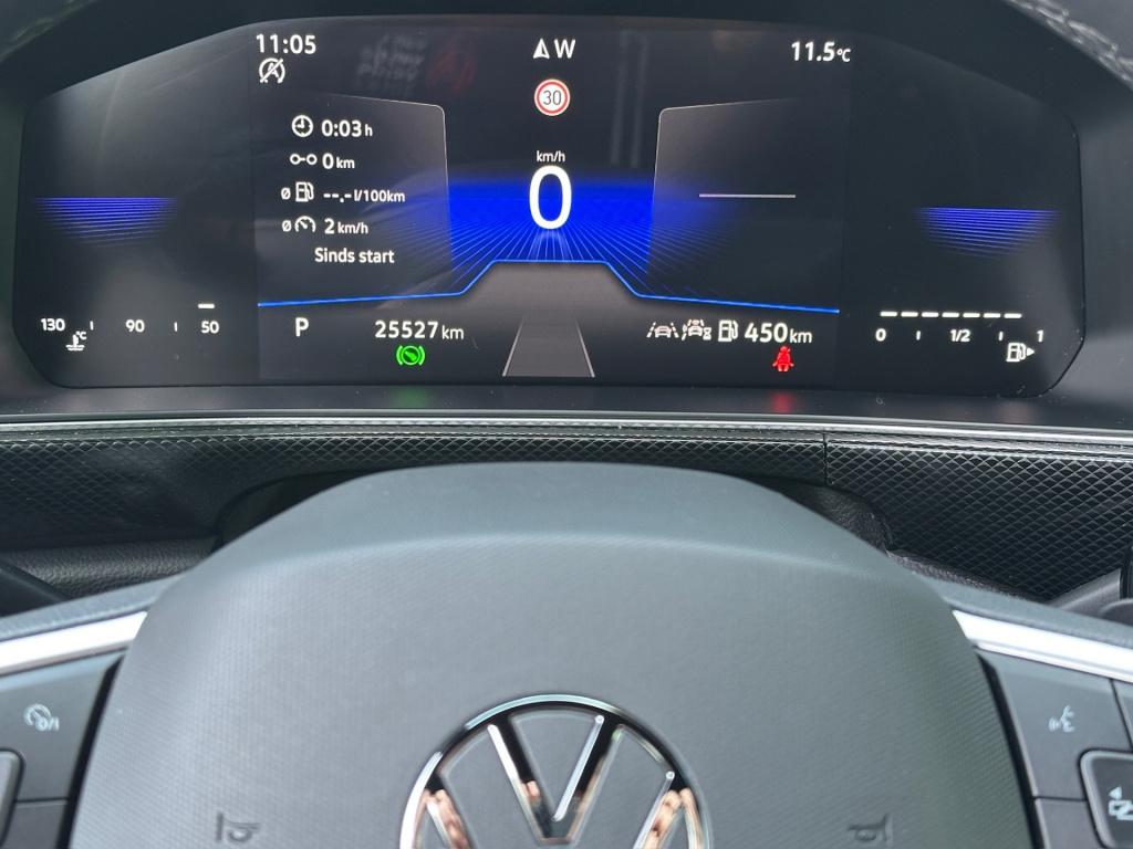 Volkswagen T-cross 1.5 tsi 150pk dsg r-line | camera | trekhaak | navi | iq