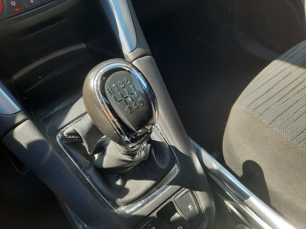 Opel Zafira tourer 1.4 cosmo