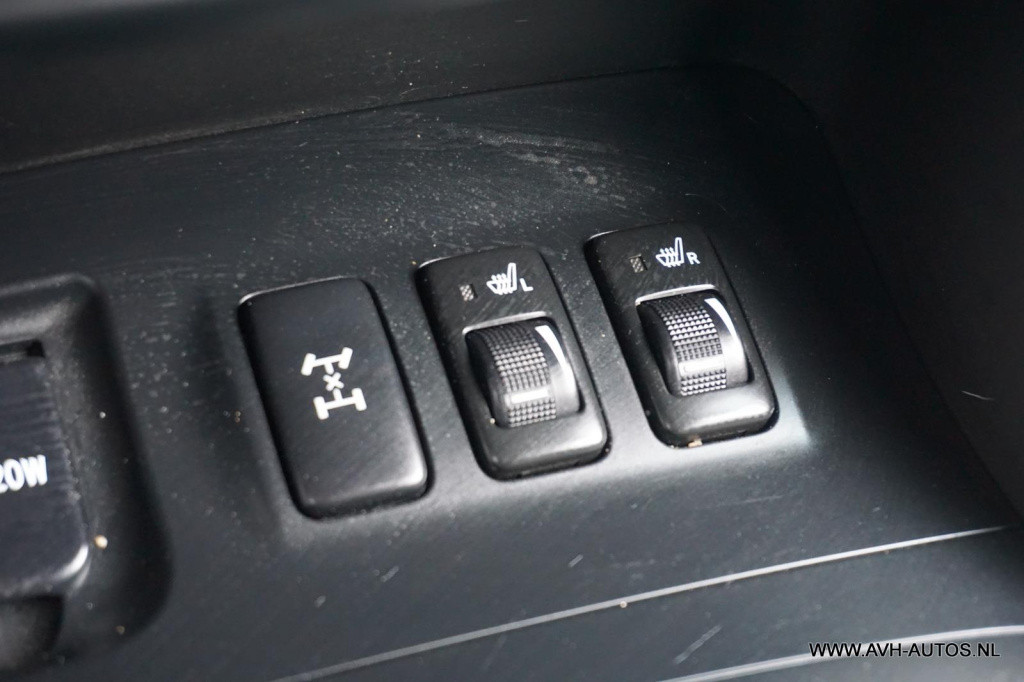 Toyota Land Cruiser 4.0 v6 vvt-i lx automaat
