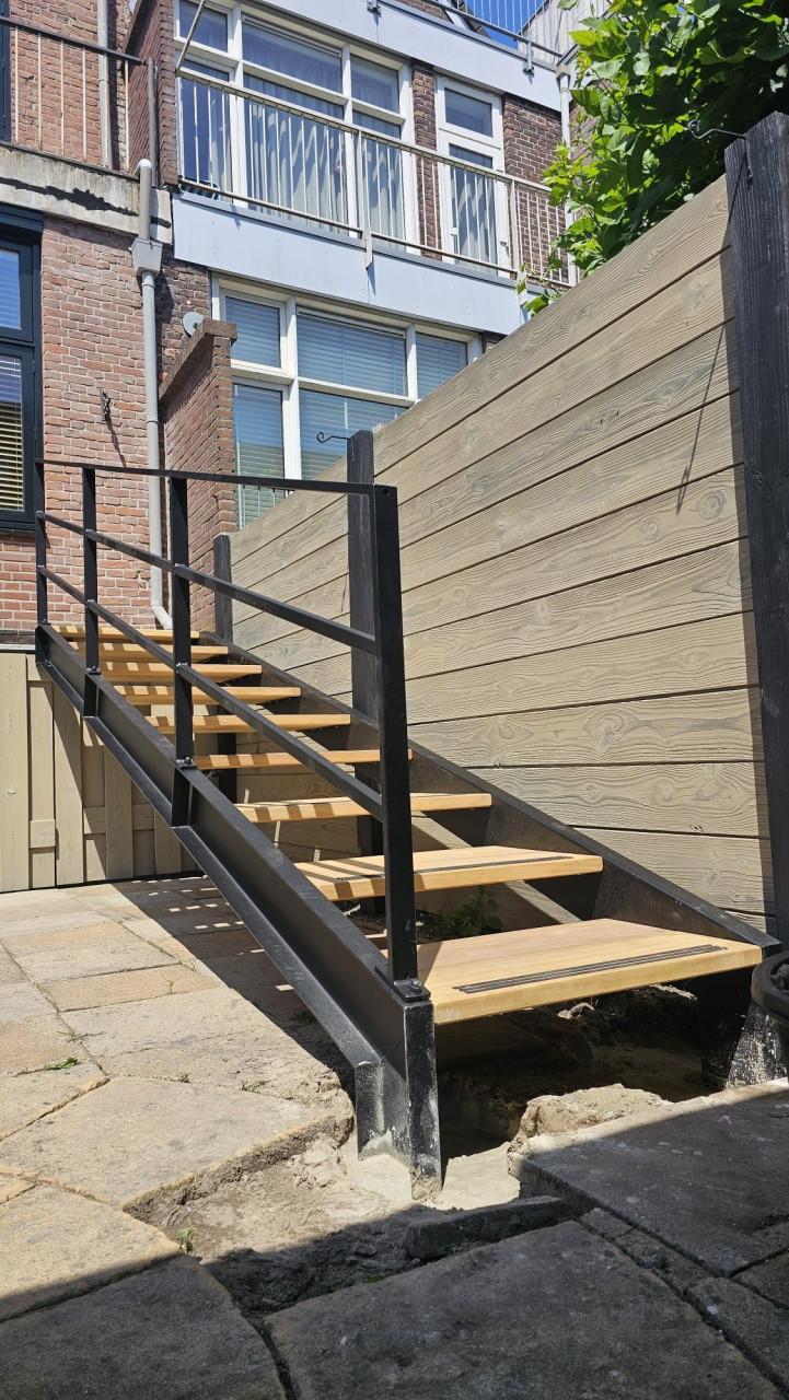 Buitentrappen op maat – van ontwerp tot montage!