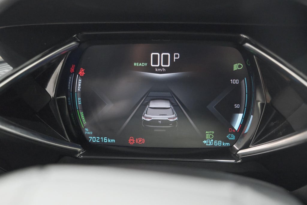Ds Ds 3 crossback 50 kwh e-tense so chic | camera | dodehoekdetectie | head