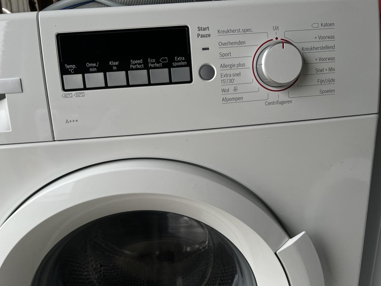 Weinig gebruikte Bosch serie 2 A+++ klasse wasmachine 6 kg. 1400 toren