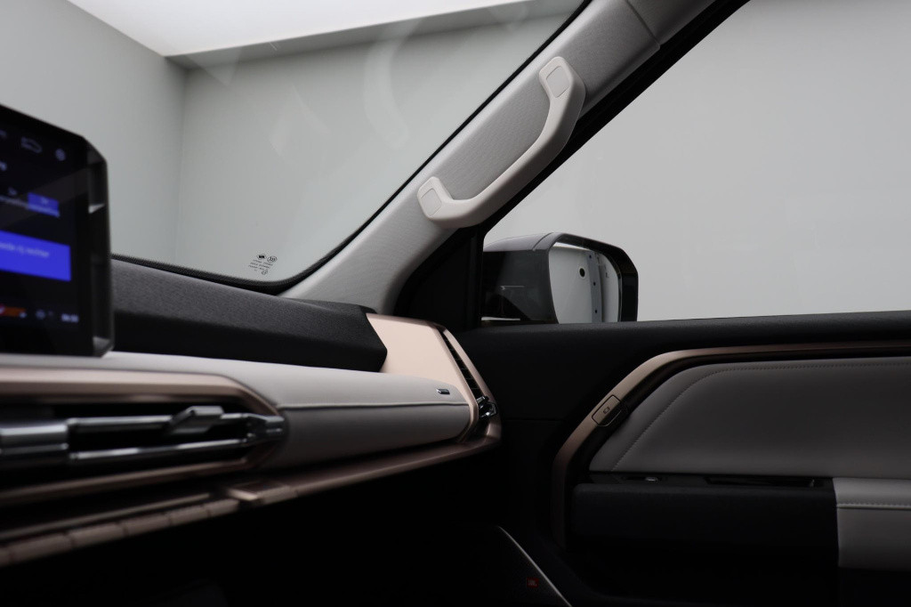 Maxus Eterron 9 eterron 9 102 kwh premium