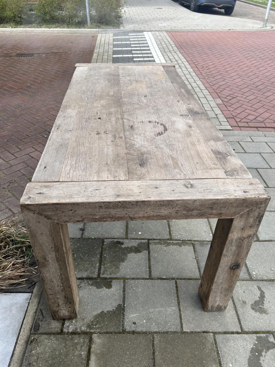Houten tafel