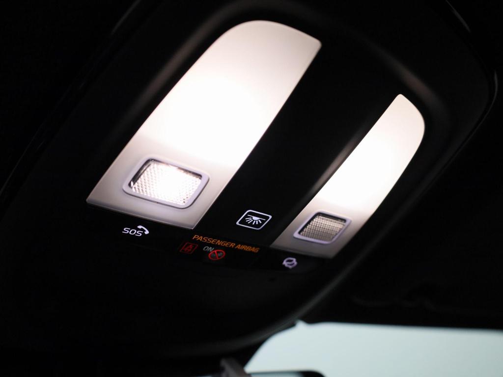 Volvo XC40 recharge core | automaat | apple carplay / android auto | virtua