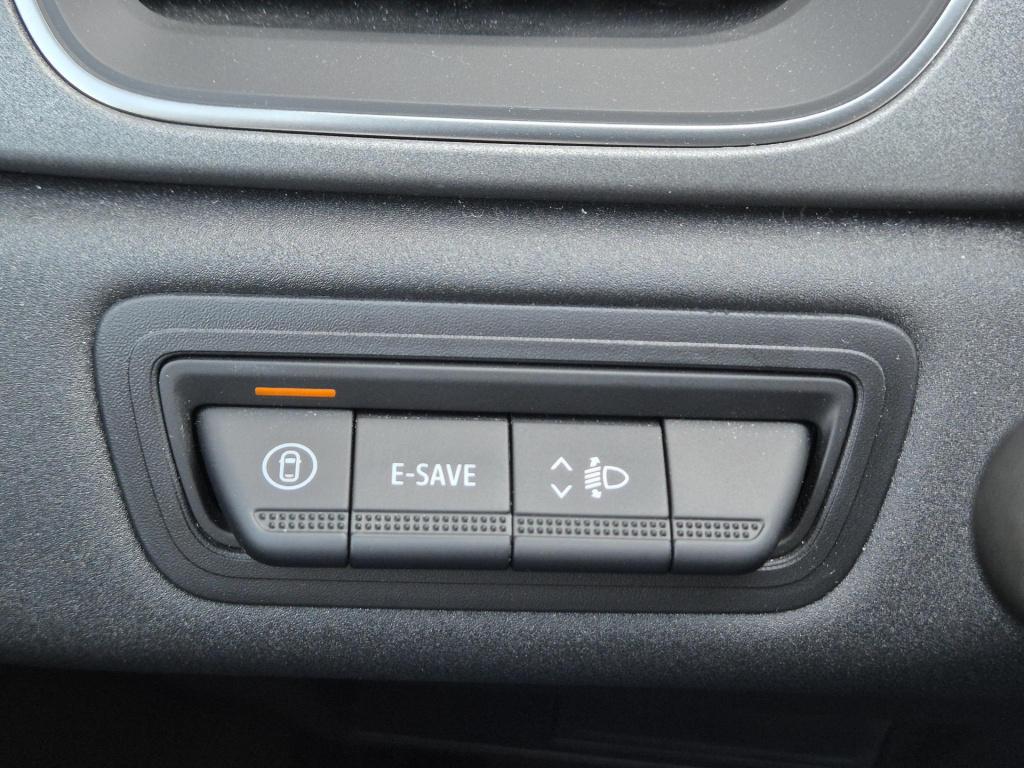 Renault Captur 1.6 e-tech full hybrid 145 techno nw. model!, all season ban