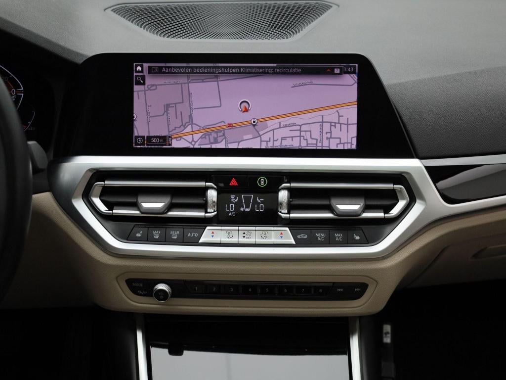 BMW 3-serie touring 318i sport line | automaat | apple carplay / android au