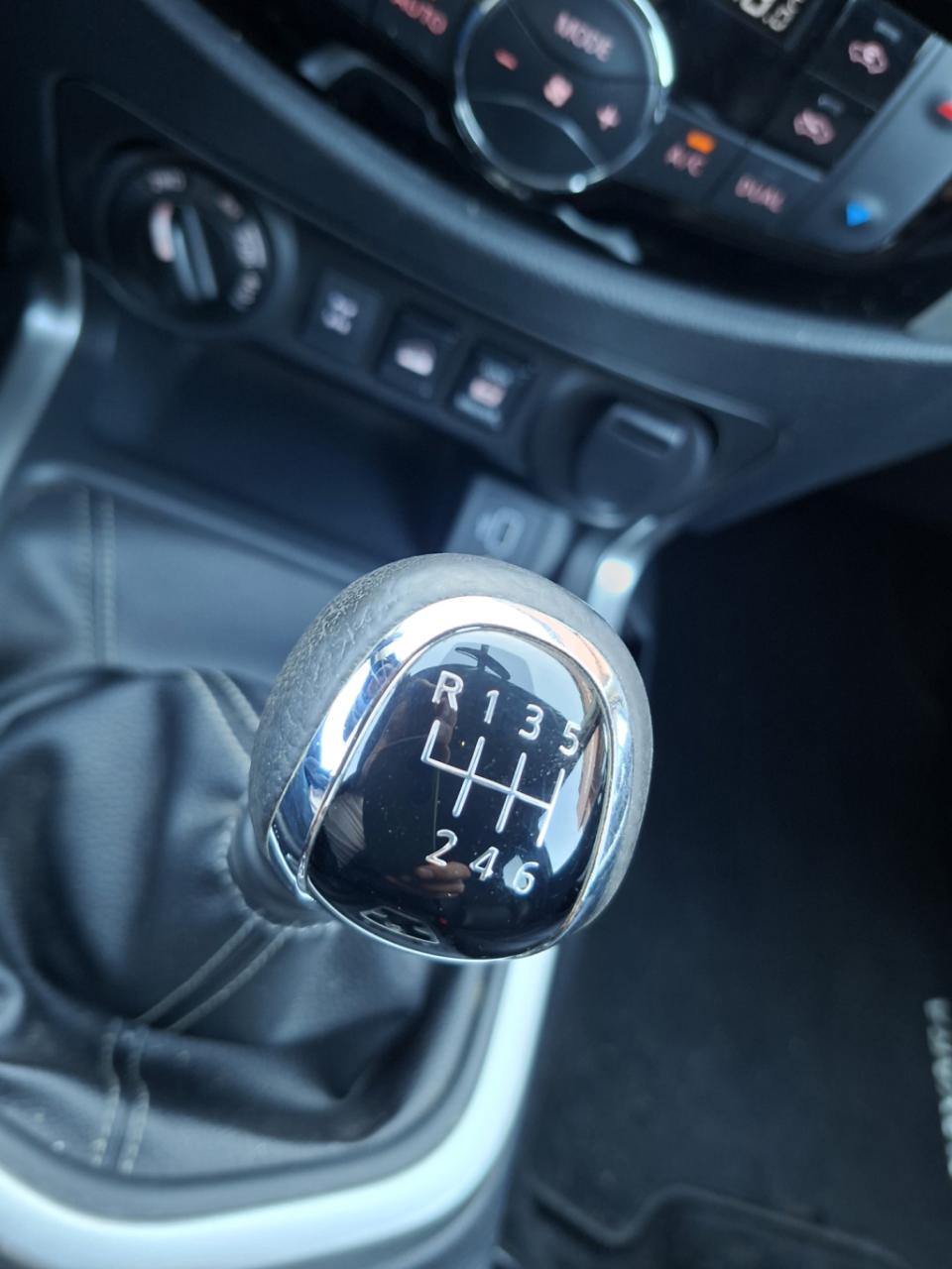 Nissan Navara 2.3 dci n-connecta king cab 3500 kg trekgewicht | bullbar | h