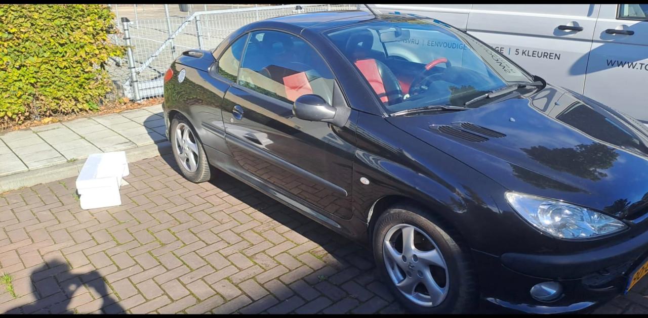 Peugeot 206 cabrio met Apk tot 2027