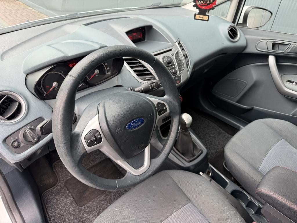 Ford Fiesta 1.25 limited airco 5-drs