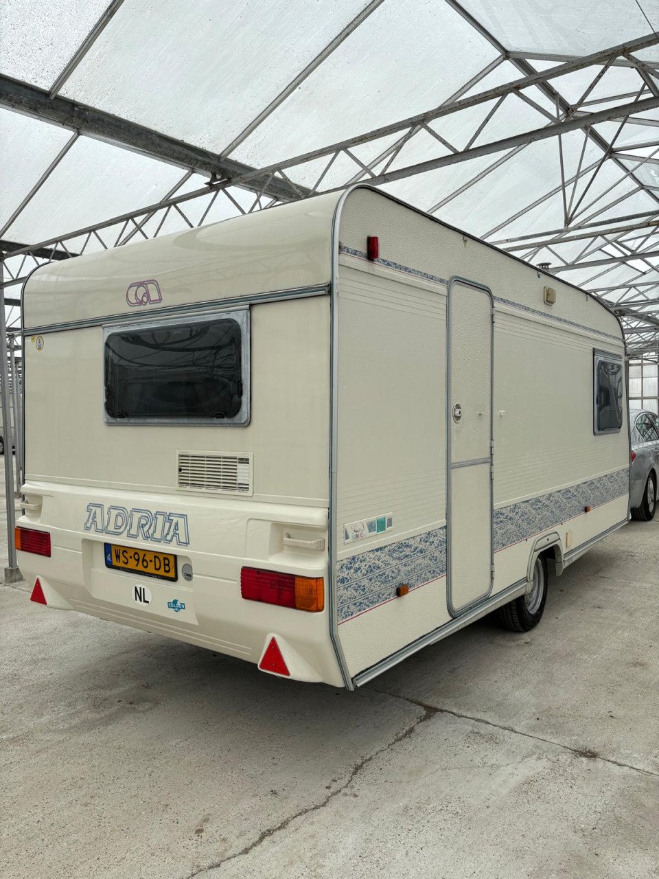 Adria 462 PH met luifel
