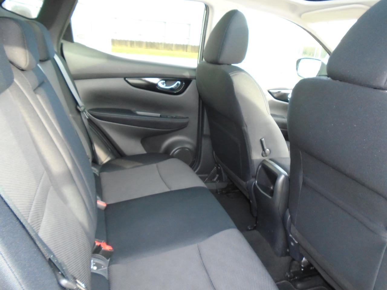 Nissan Qashqai 1.2 Connect Ed.