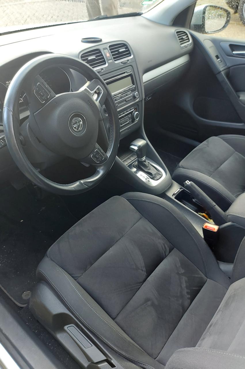 Golf 1.2 TSI  Automaat alcantara bekleding.  104 duizend Km. Gereserveerd .