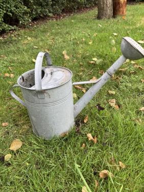 Zinken gieter oud