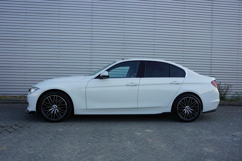 BMW 3-serie 320i efficientdynamics edition executive climate / navi / cruis