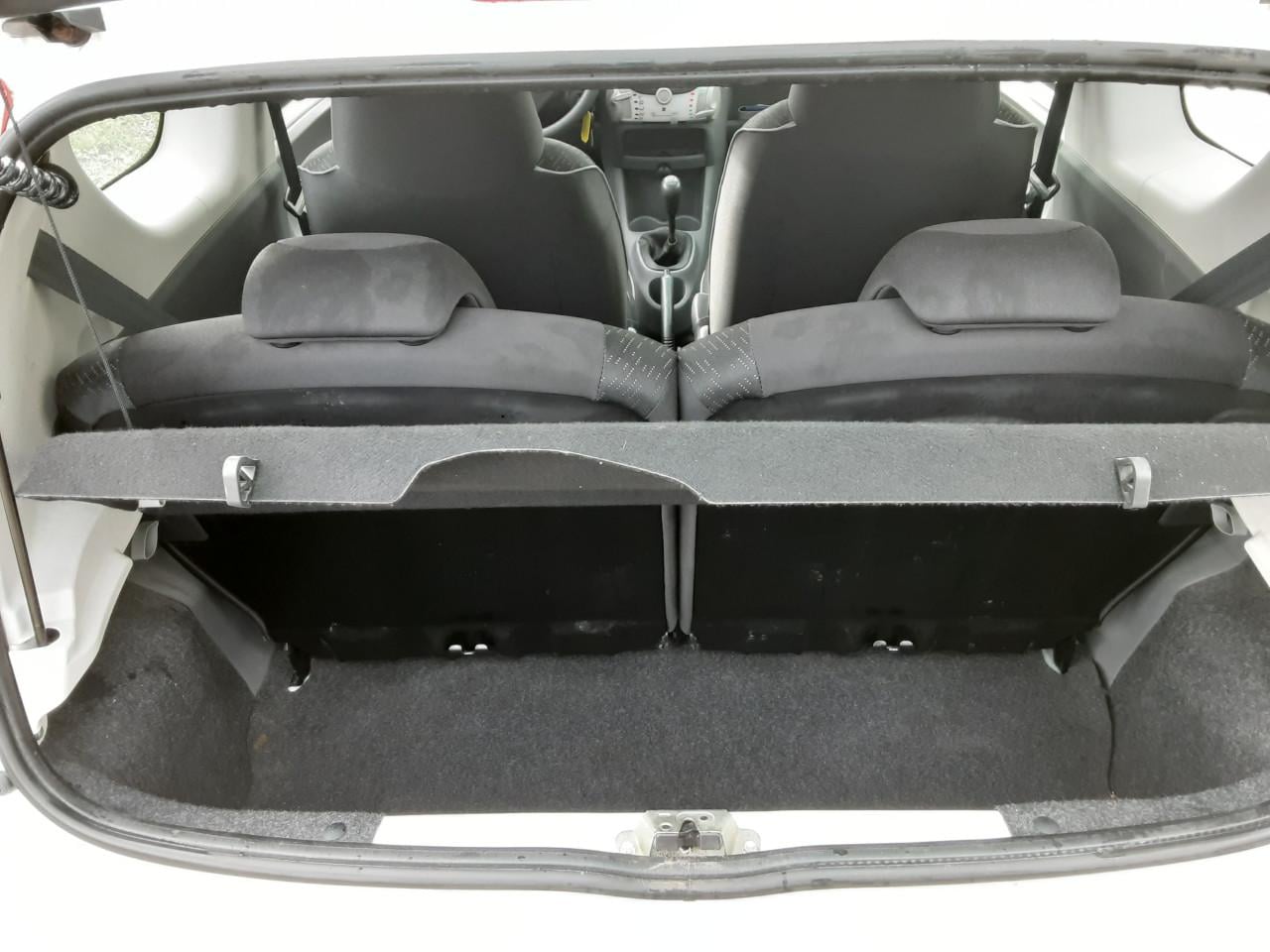 Peugeot 107 1.0-12V Millesim 200