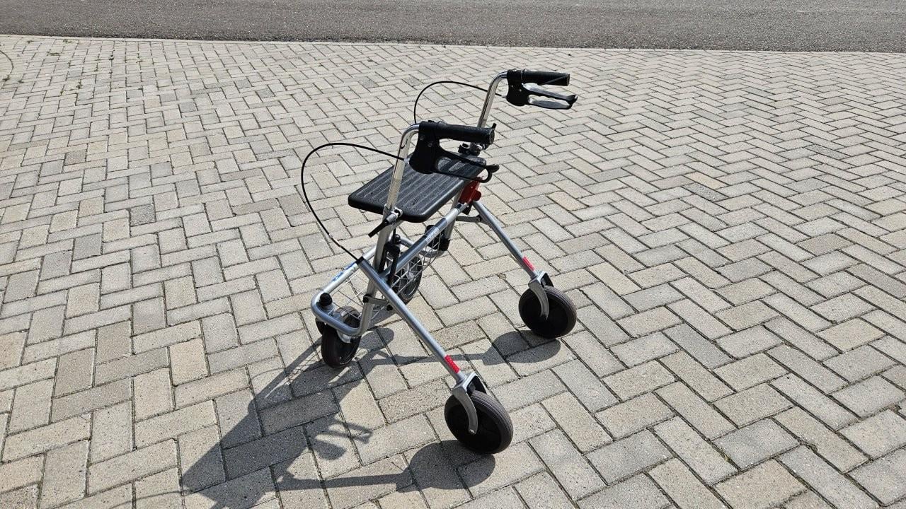 Rollator, in nieuwstaat, merk THUASNE