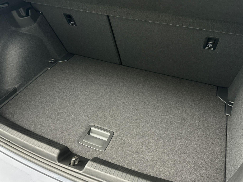 Volkswagen Polo life edition 1.0 70 kw / 95 pk tsi hatchback 5 ver