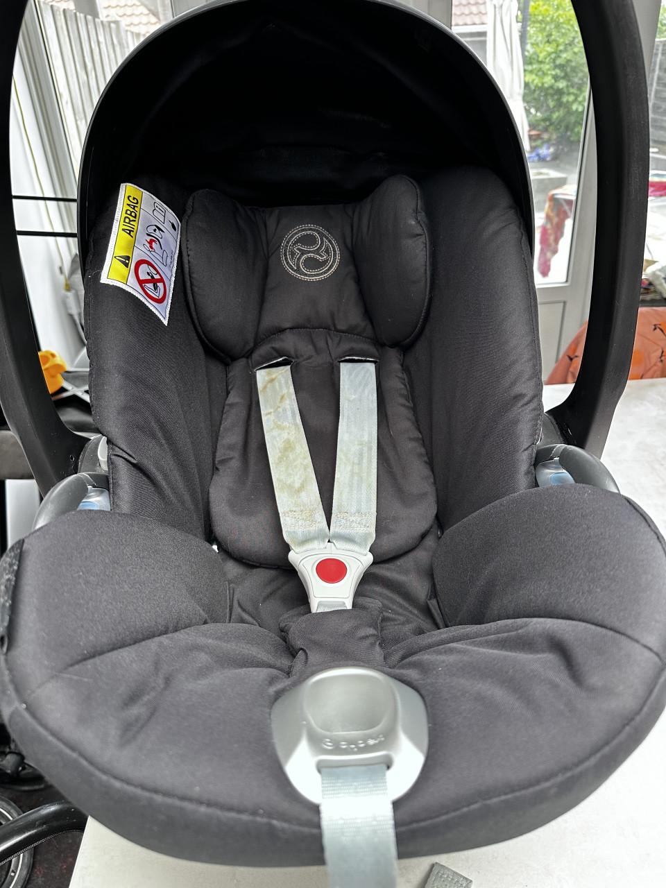 Cybex maxicosi met iso fix base