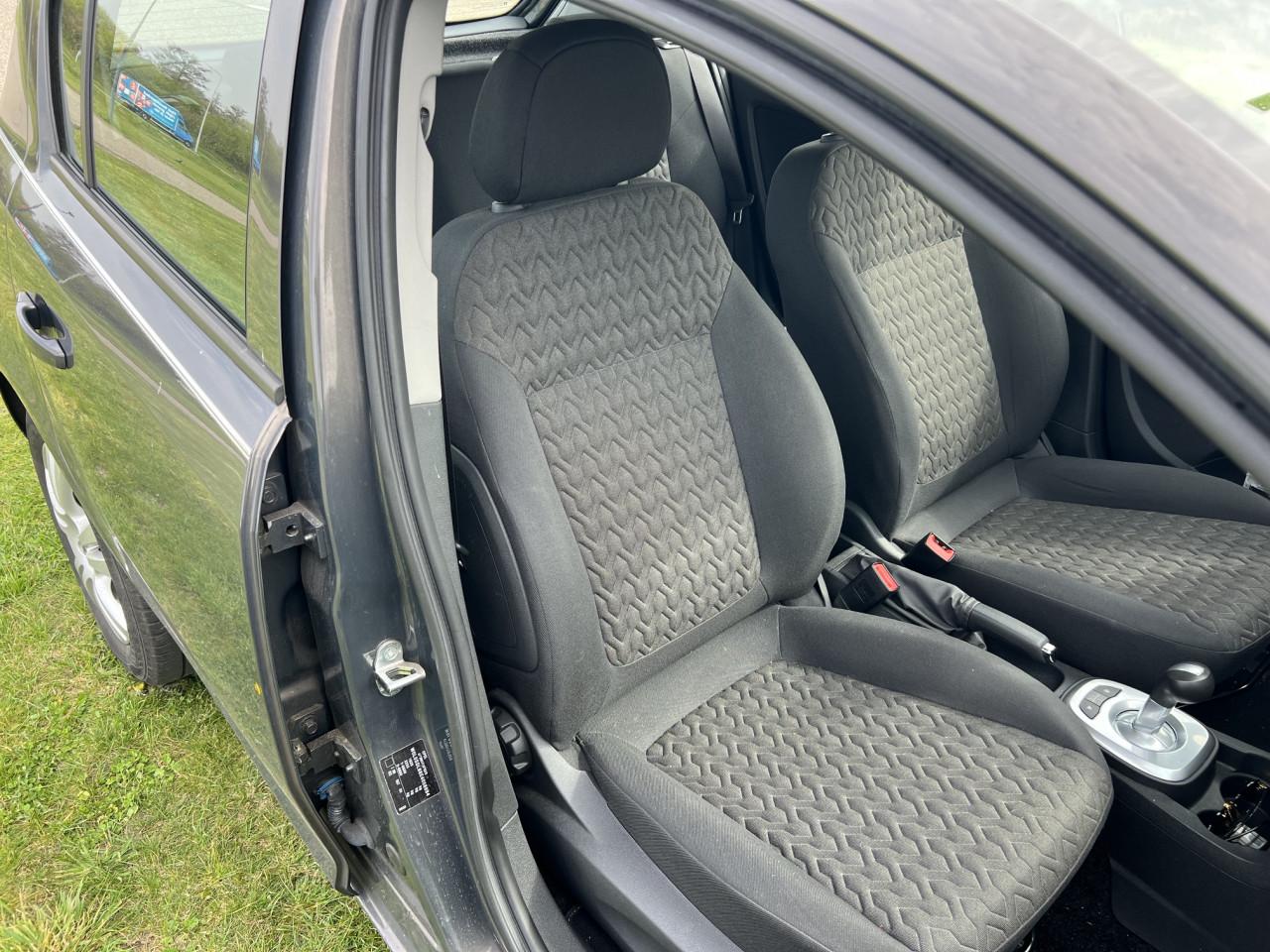 Opel Corsa Automaat uit dec 2013 met slechts 101.000 km