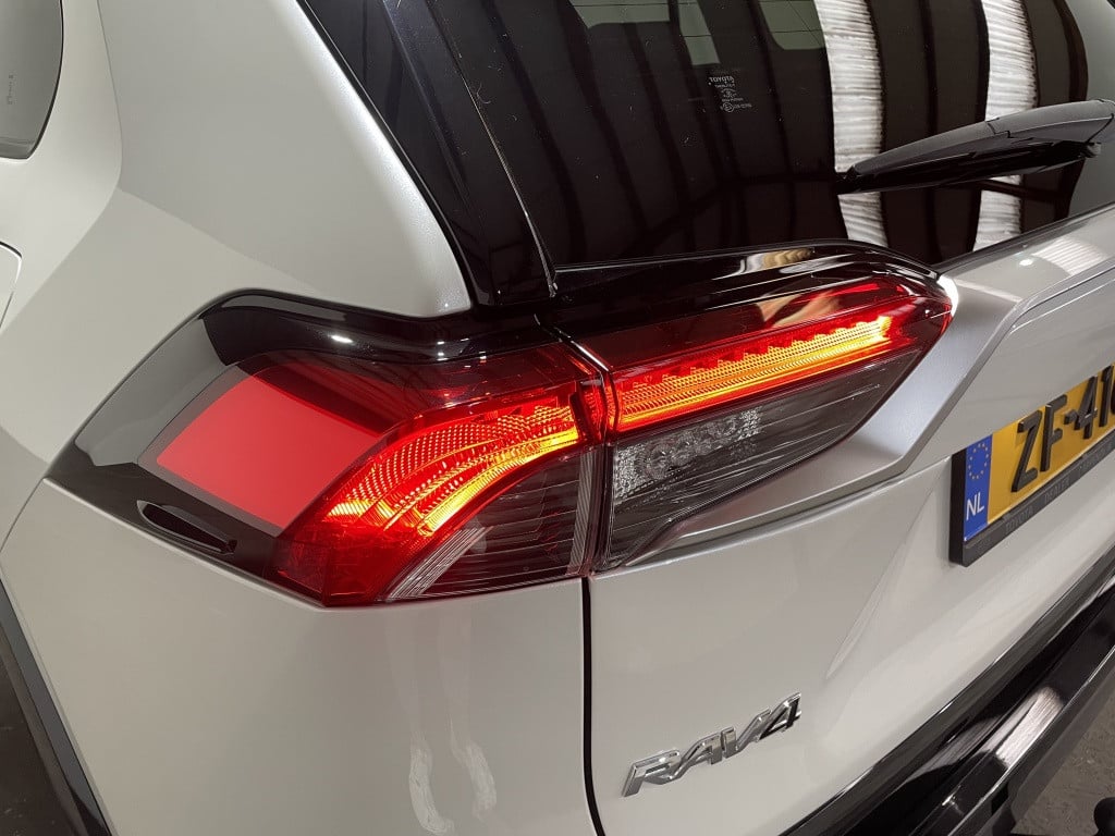 Toyota Rav4 2.5 hybrid awd bi-tone | innovation-pakket | panodak |