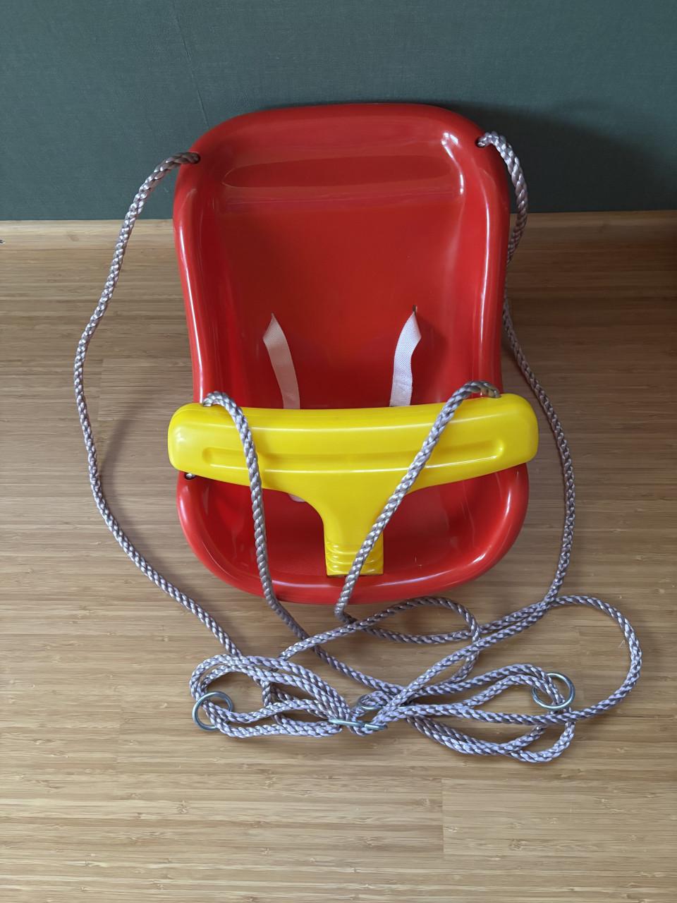 Baby schommelstoeltje