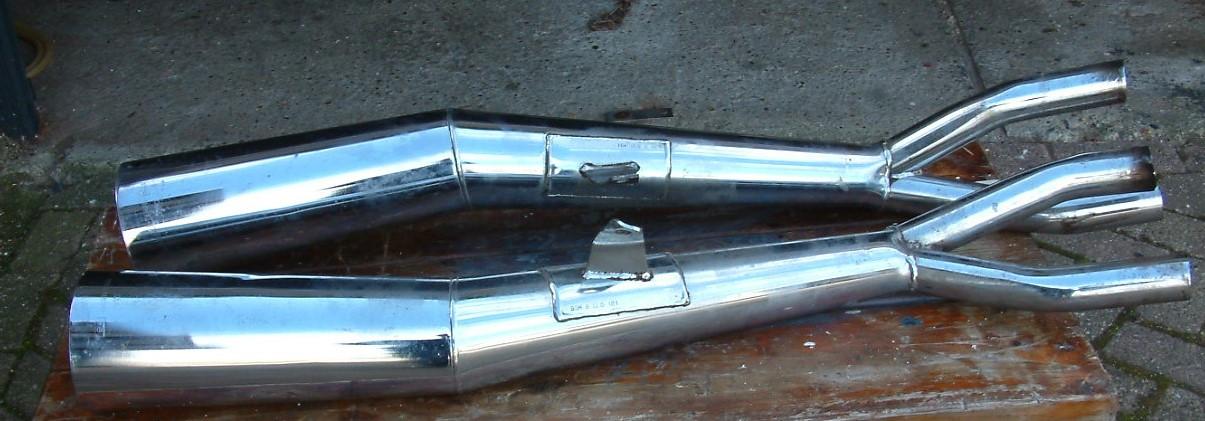 Veel gedemonteerde honda bol dor  en cb onderdelen -en gestrand project