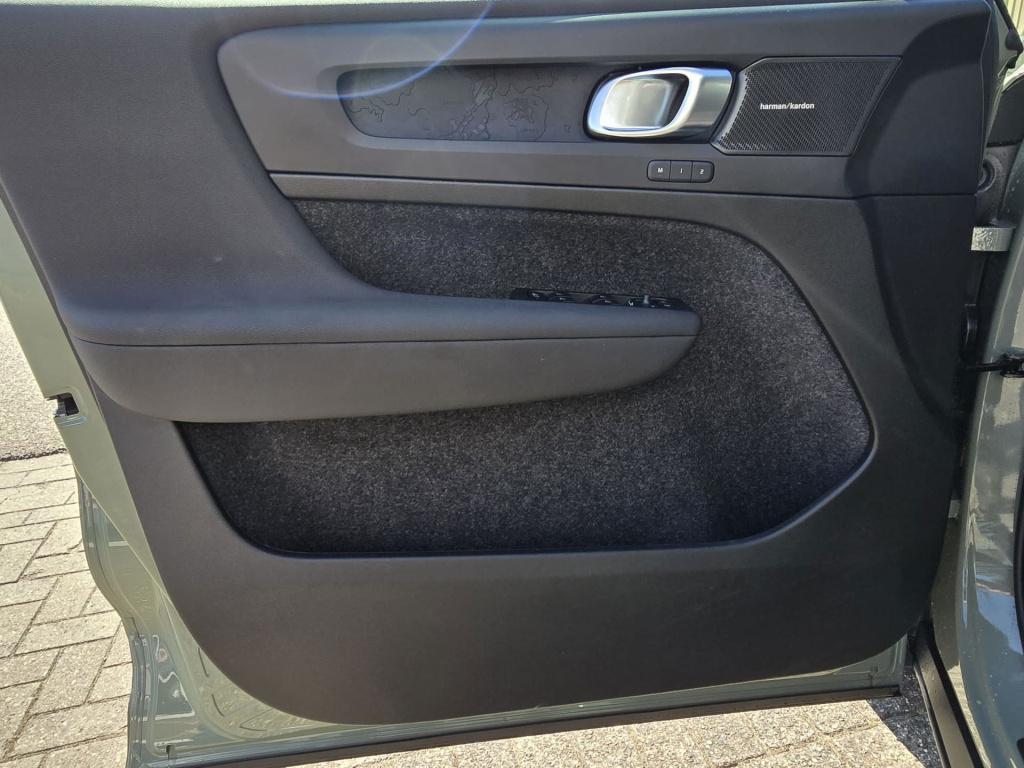 Volvo Ex40 single motor extended range ultra 82 kwh