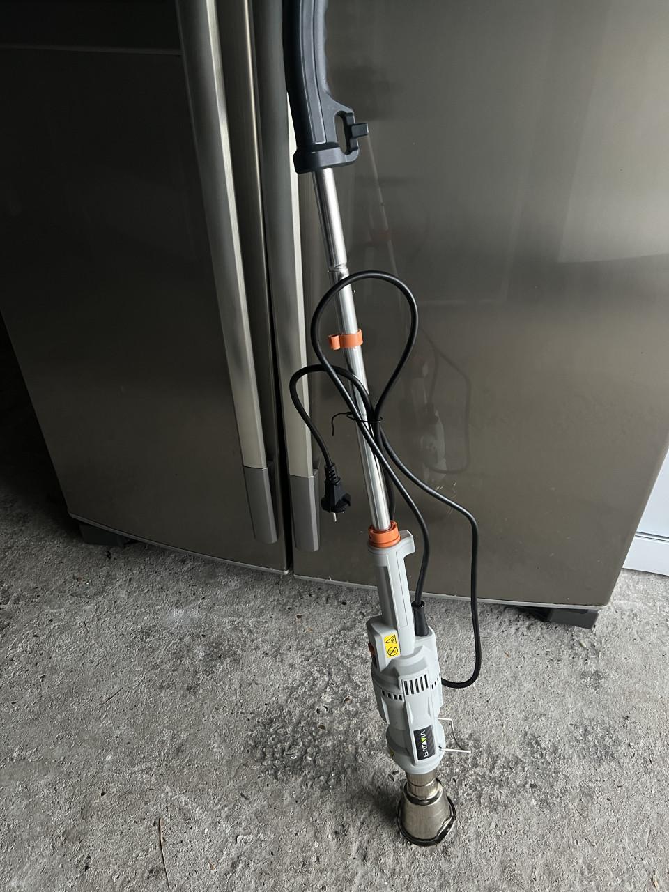 Multifunctioneel: onkruidverdelger heteluchtpistool en BBQ-aansteker in één