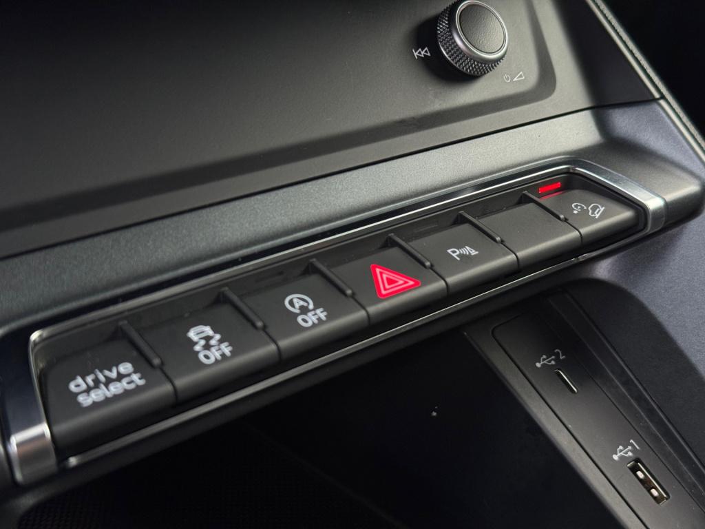 Audi Q3 sportback 45 tfsi quattro s-line * pano * black pack * trekhaak