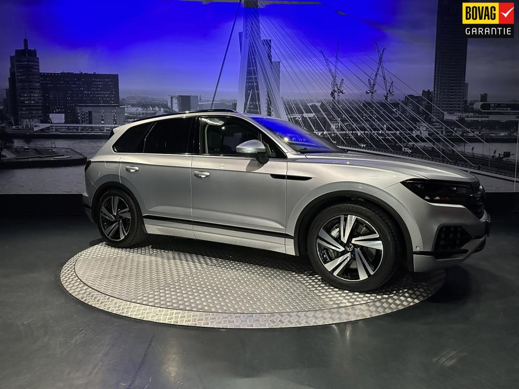 Volkswagen Touareg 3.0 tsi ehybrid 4motion atmosphere *luchtvering*trekhaak