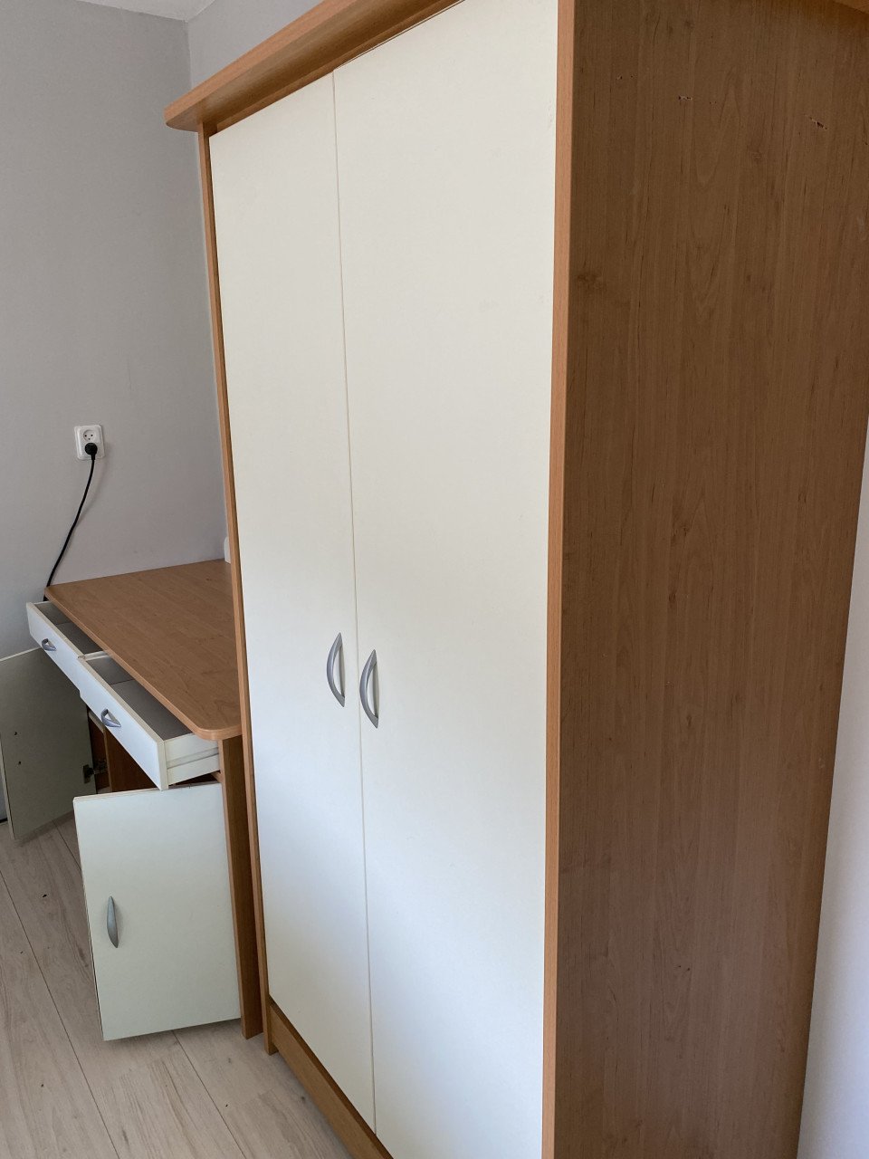 Kast en bureau