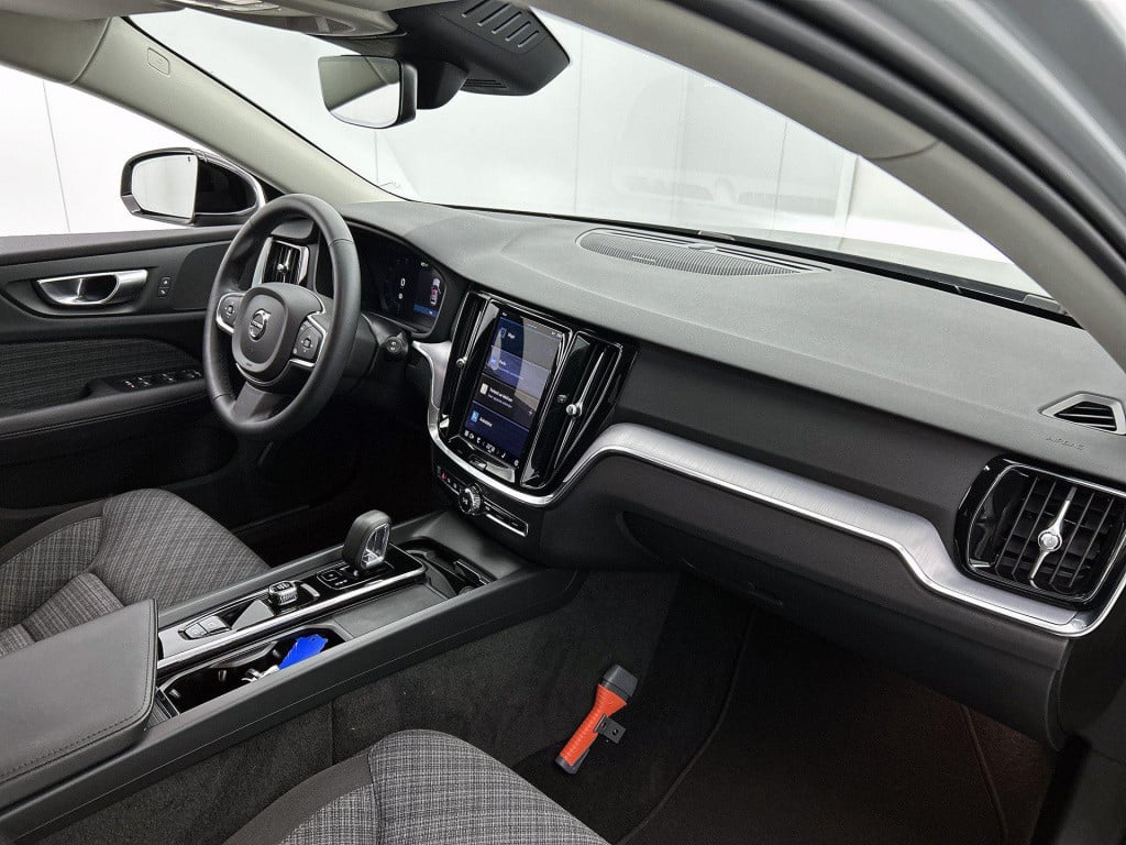Volvo V60 2.0 b3 core | automaat | navigatie | climate control | camera | p