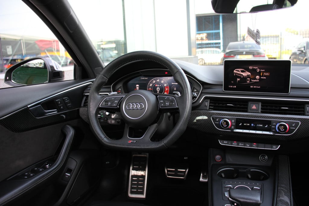 Audi Rs4 a4 avant 2.9 tfsi quattro pro line plus | pano | carbon | massage 