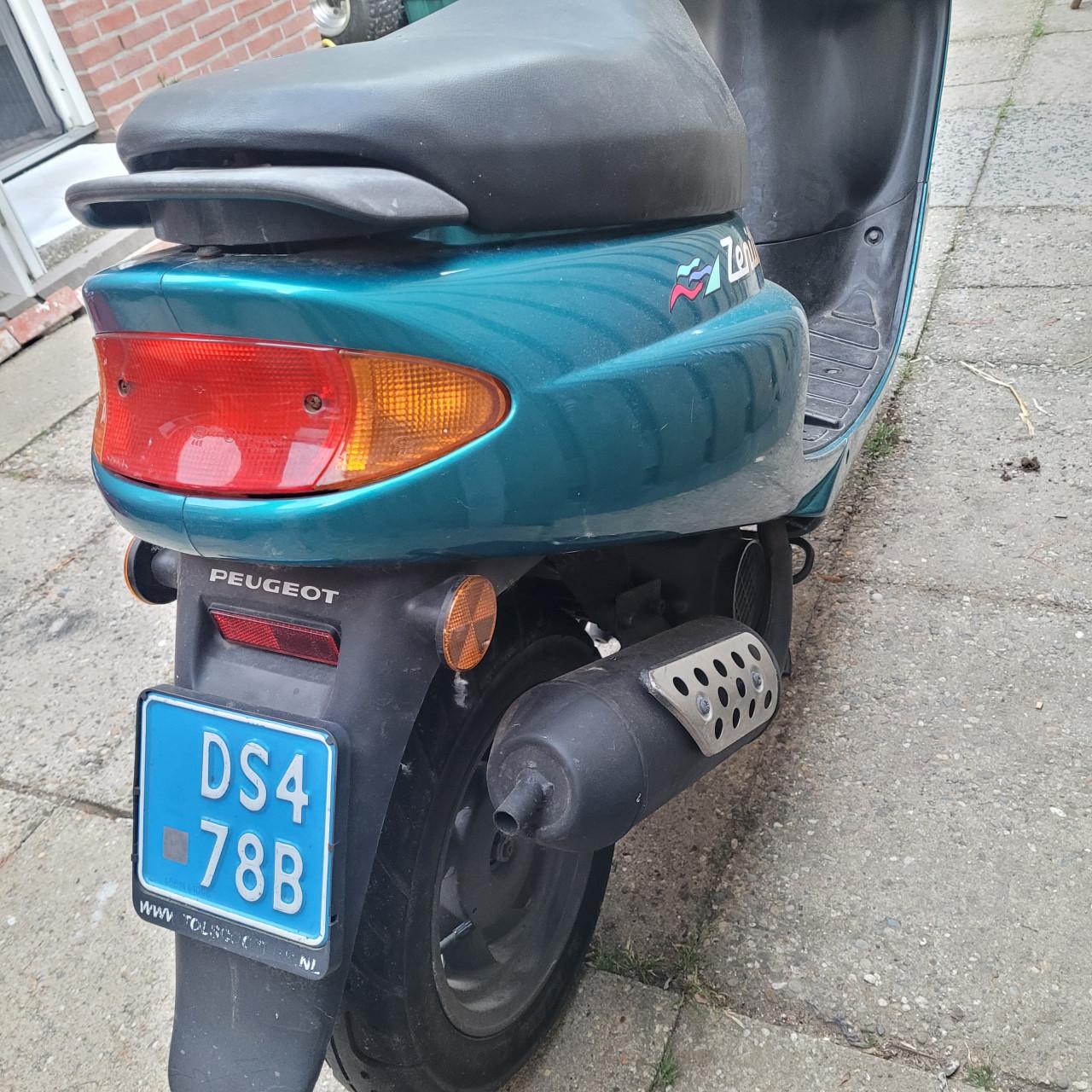 Peugeot zenith snorscooter