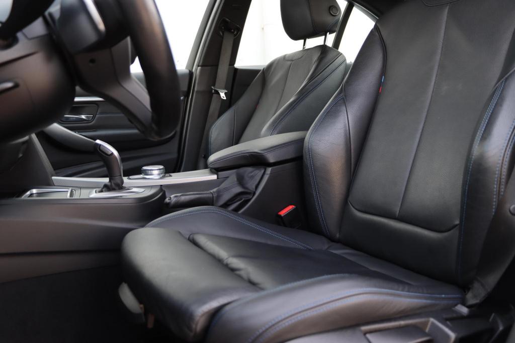 BMW 3-serie 320i edition m sport shadow executive 184pk