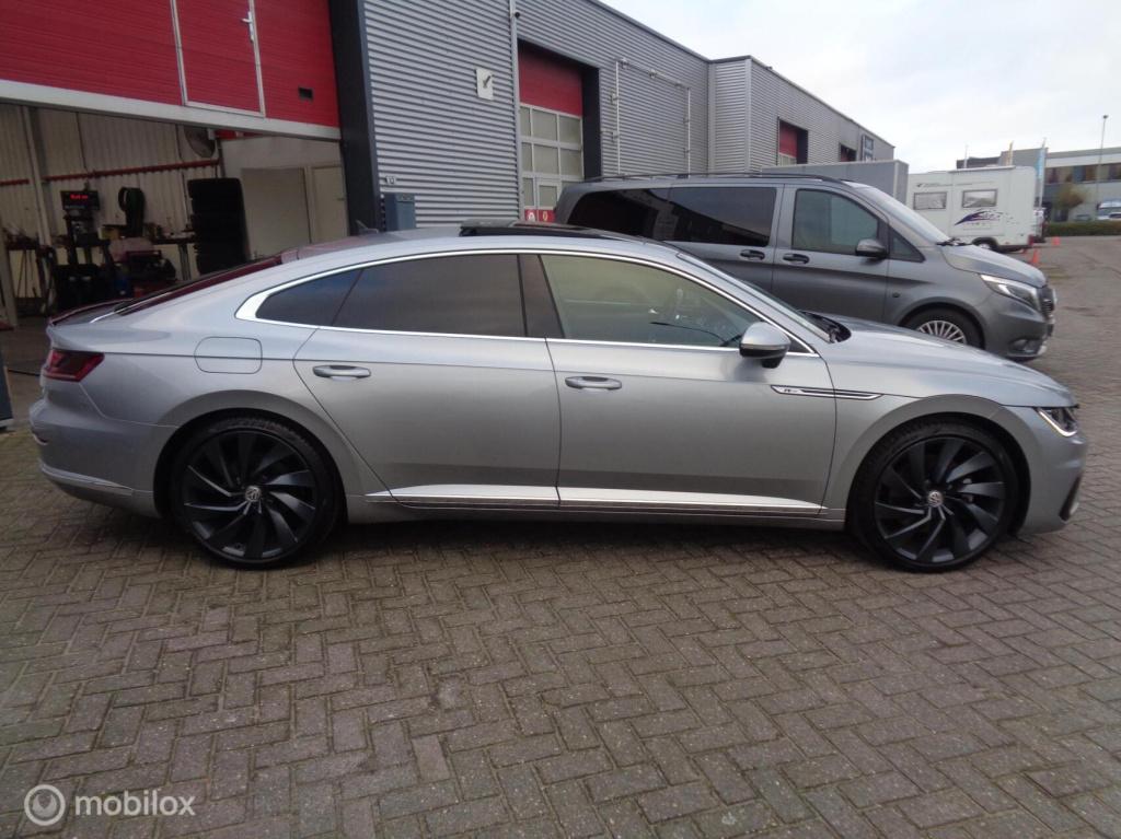 Volkswagen Arteon 2.0 tsi business r-line/ dsg-7/pano/dcc/stoeverw/ 20'' lm